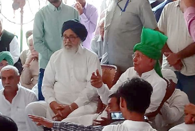 Parkash Singh Badal Want Chautala family Be Unite