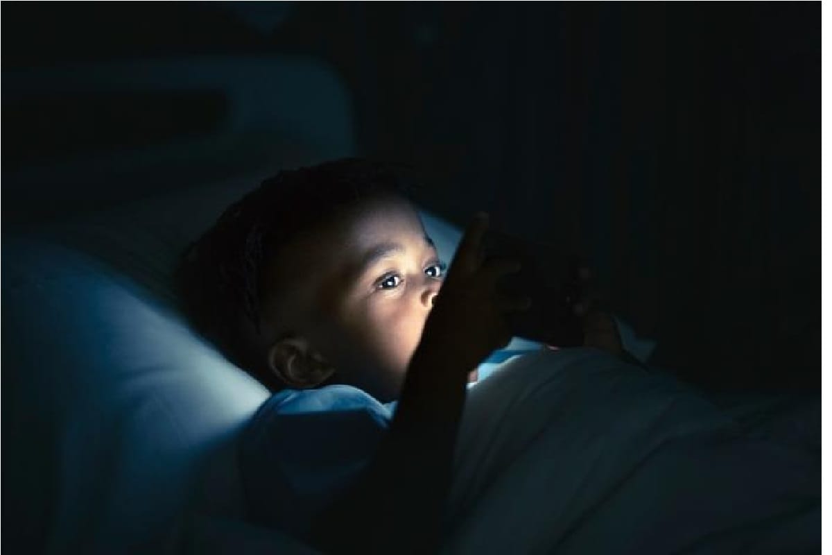 9 Children Admitted To Aiims Because Of smartphone dropped on face