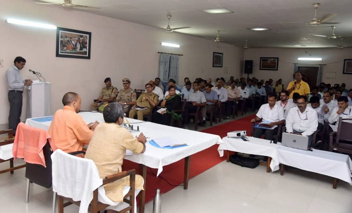 cm yogi adityanath come for Law and order review meeting inspection works in varanasi today