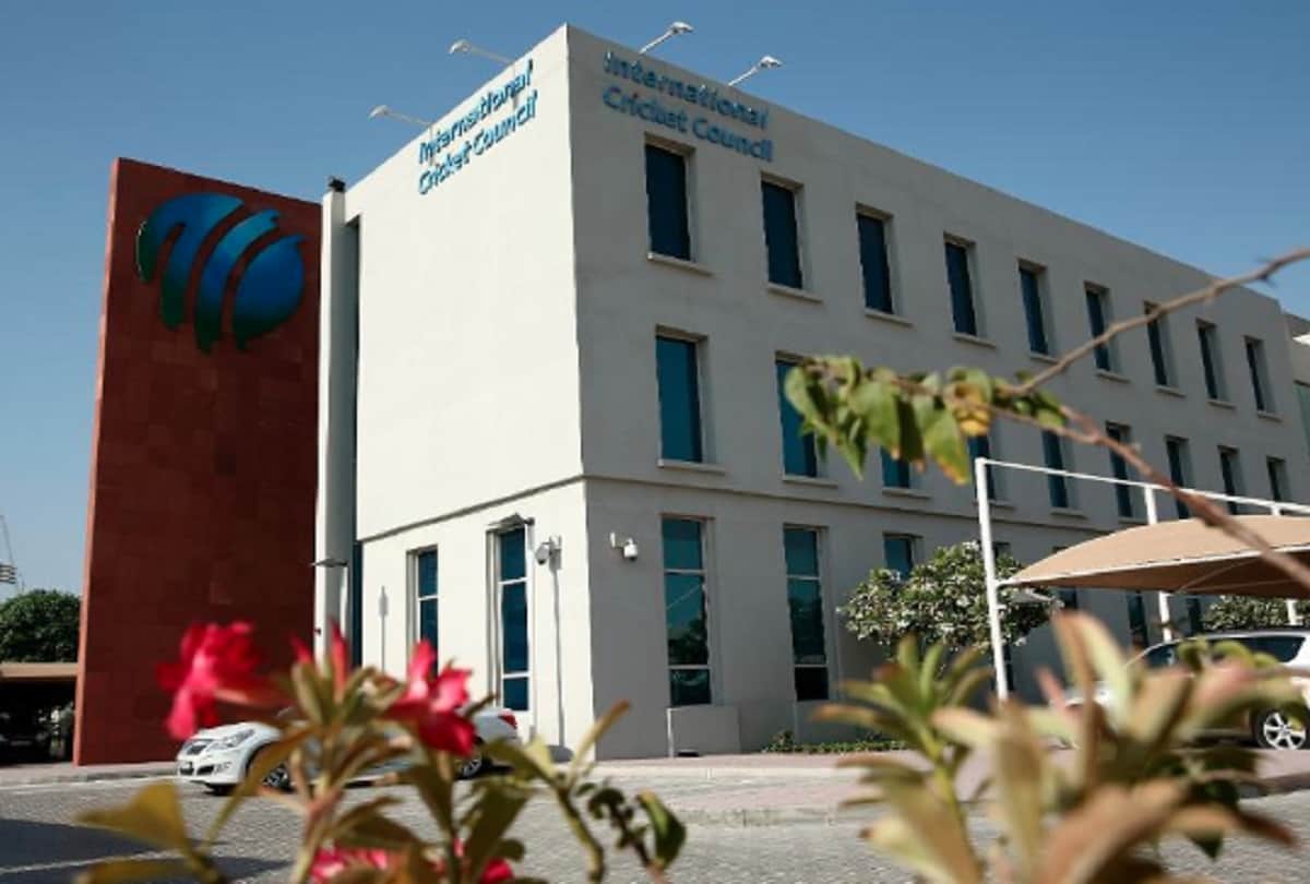 As per ICC guidelines, Players not allowed loo breaks during training, can not give even cap to umpire