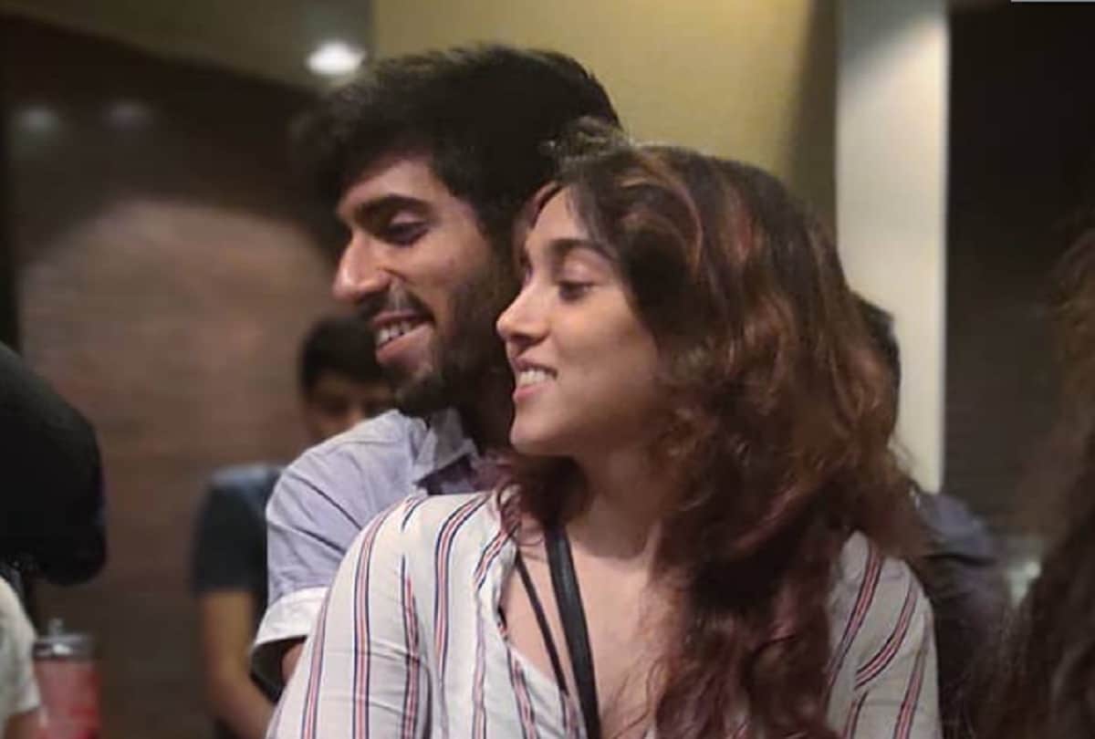 Aamir Khan daughter Ira Khan shared new picture with boyfriend says Everything will be okay
