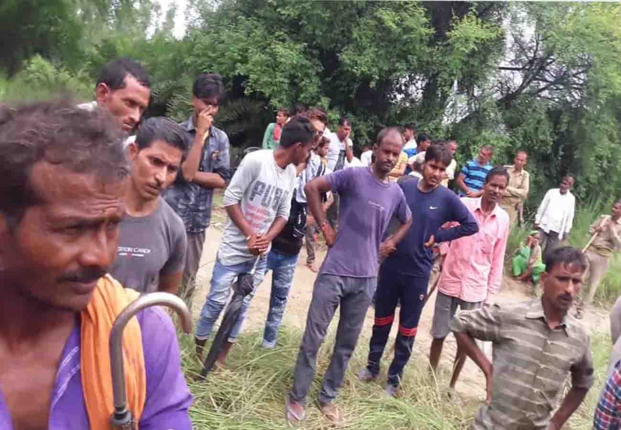 The body of woman was taken out of the grave in unnao