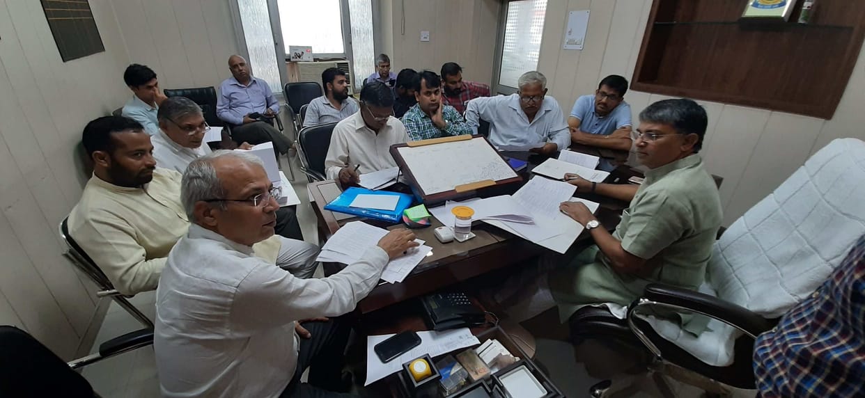 meeting, mayor