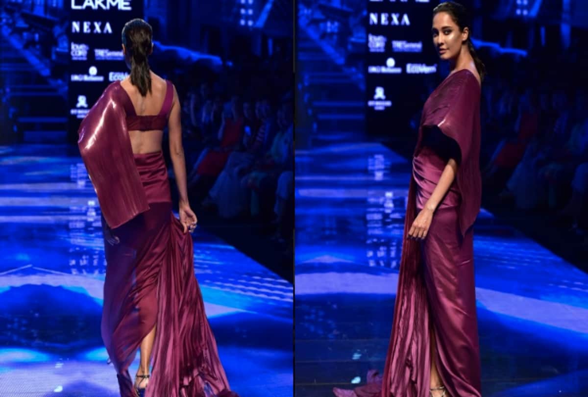 Lakme Fashion Week: Pregnant Lisa Haydon high slit saree steals the show
