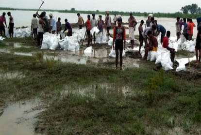 medium flood in Ganga River Katan in Mehola Dam Kasganj News