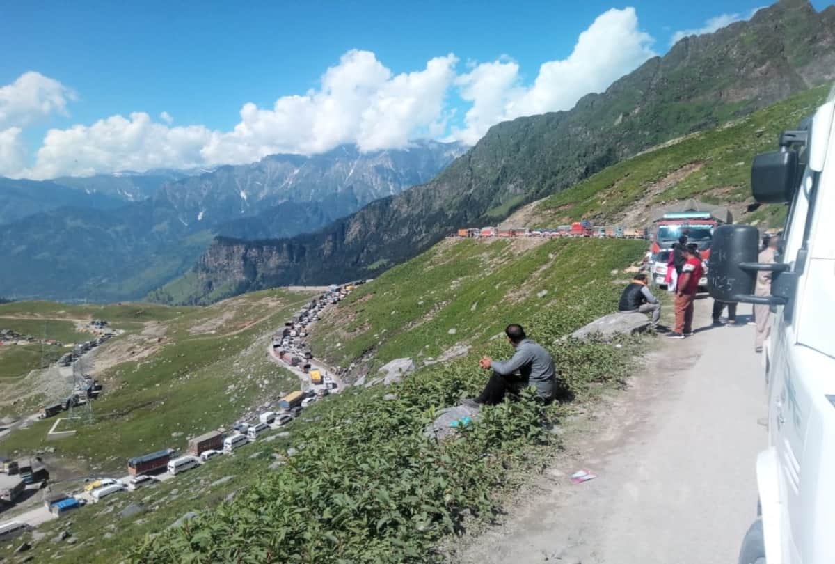 Cheapest New Year Party Packages and Cheapest tour packages of best places to celebrate new year