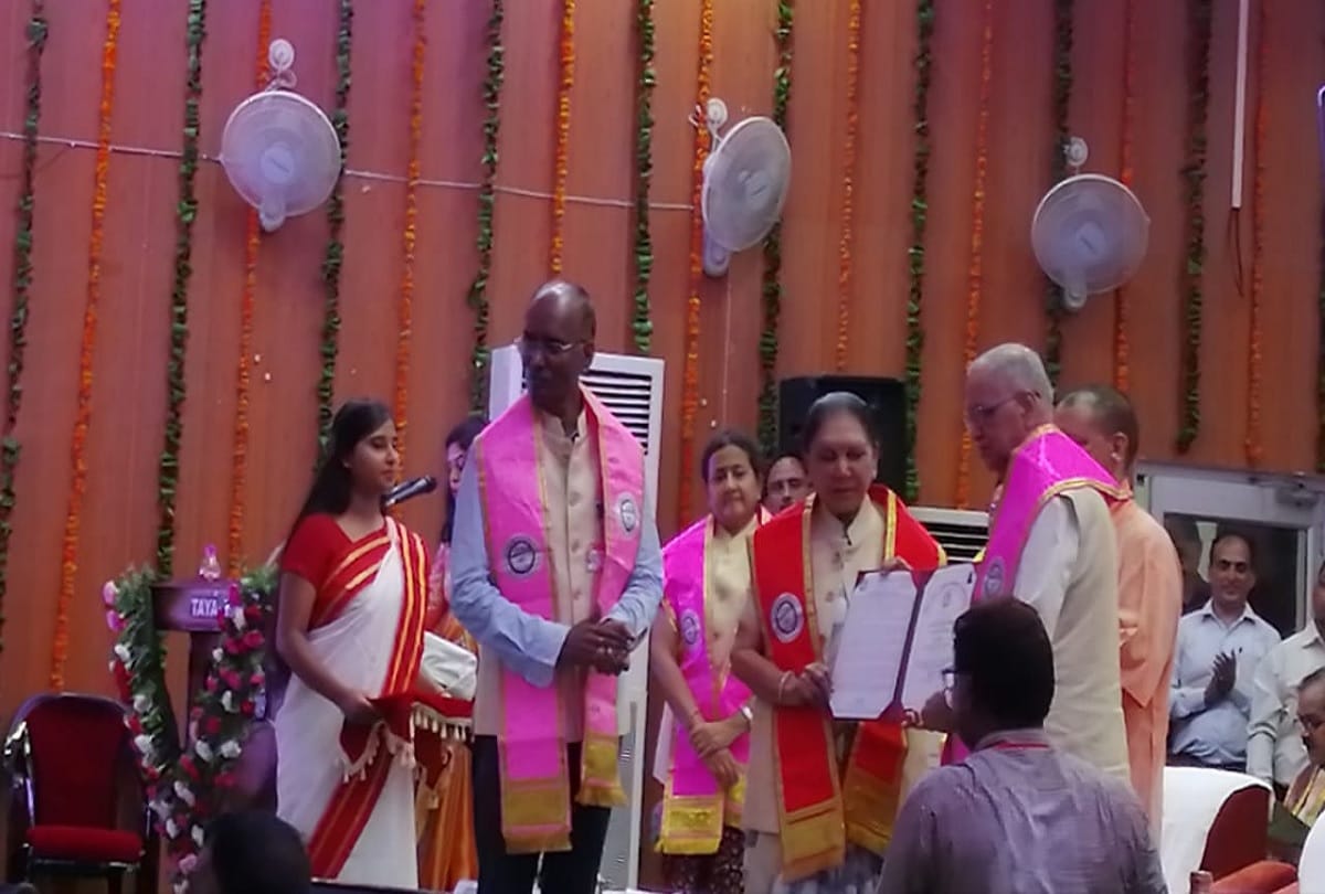 CM Adityanath and Governor Anandiben Patel at MMUT convocation ceremony
