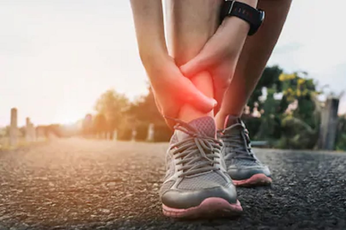 symptoms in foot that causes of bone cancer