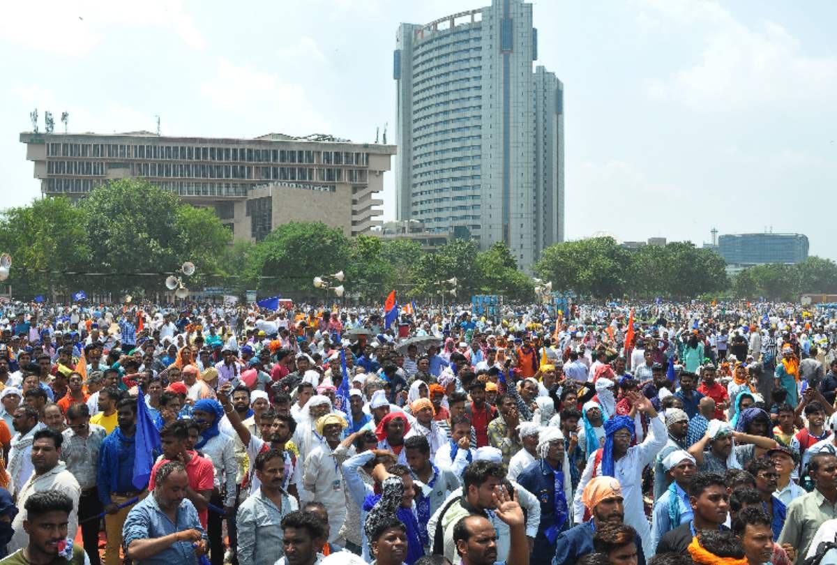 Ravidas temple demolition thousands of people entered delhi but police security agencies fail