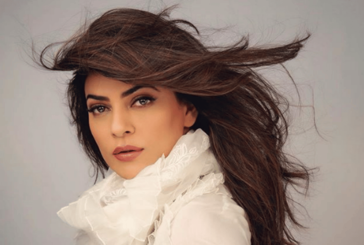 sushmita sen praises on boyfriend rohman shawl poem says ufff jaan baat toh hai