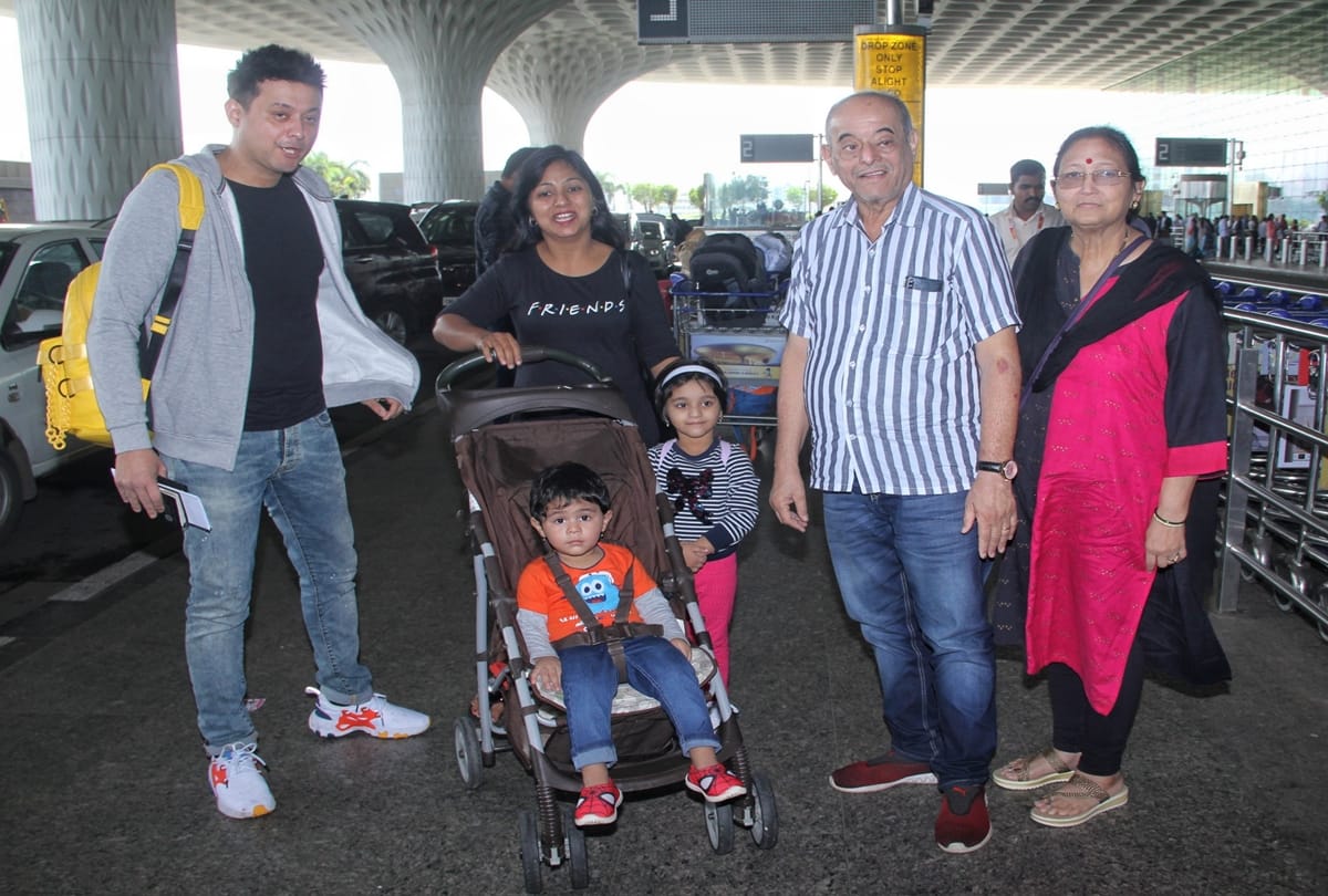 Bollywood celebs Spotted kangana tulsi kumar dhvani bhanushali jacqueline janhvi sara ali khan