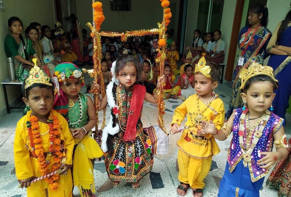 Janmashtami's Dhoom, Radha-Krishna's dress from Vrindavan