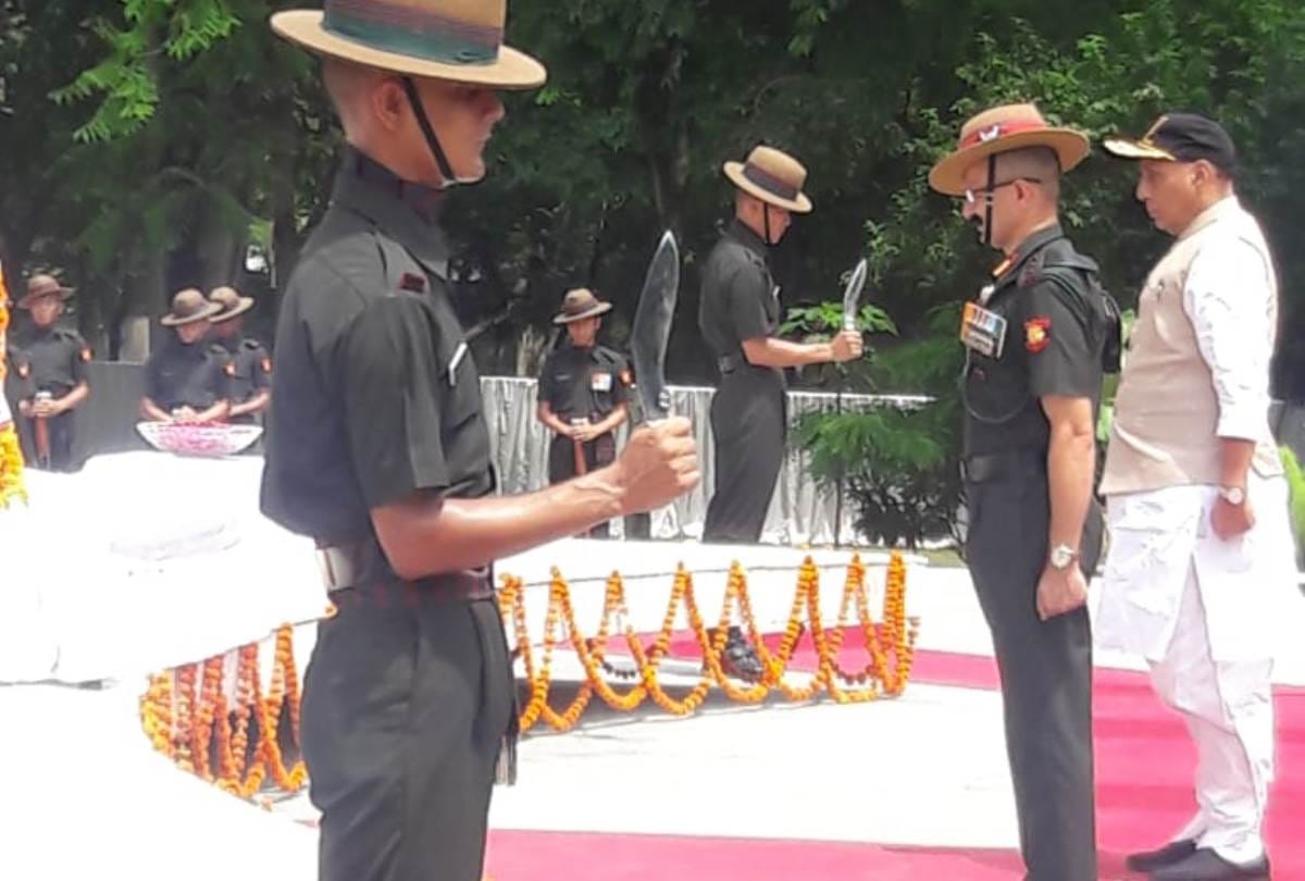defense minister rajnath singh in lucknow for three days, pays homage to martyrs