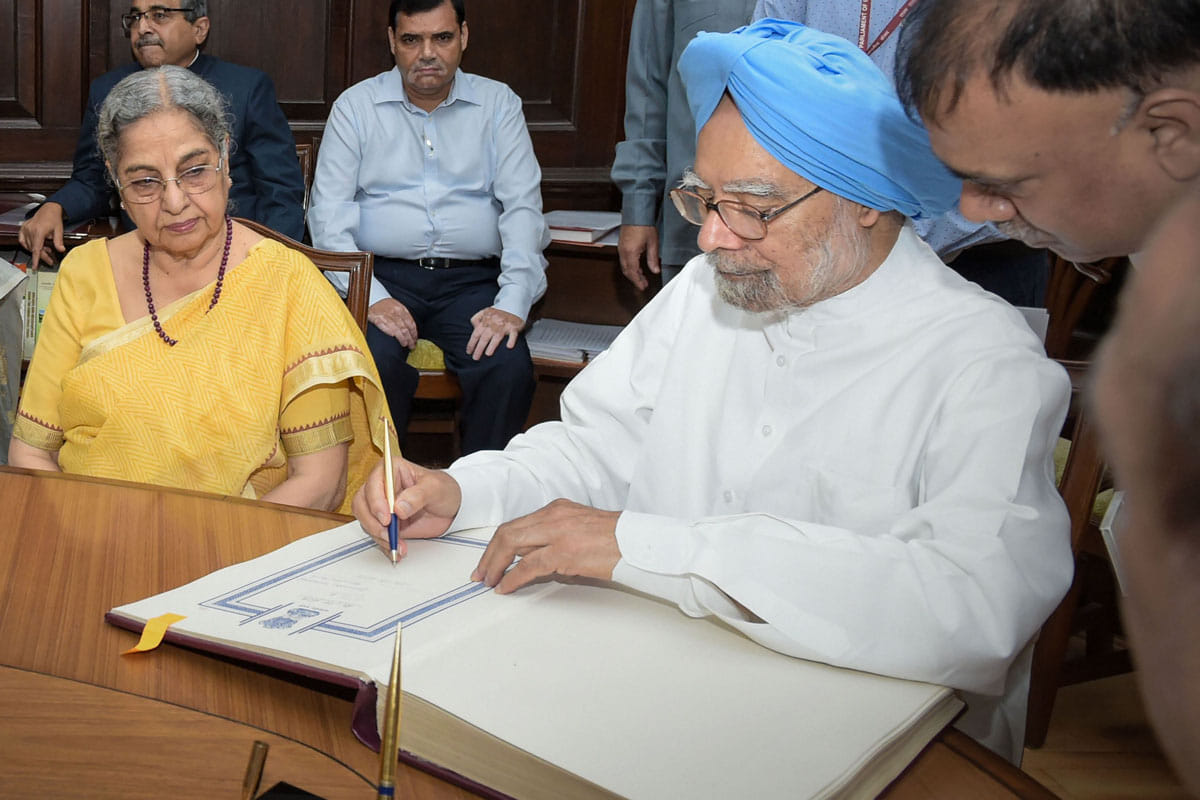 Former Prime Minister Manmohan Singh sworn in as Rajya Sabha member from Rajasthan