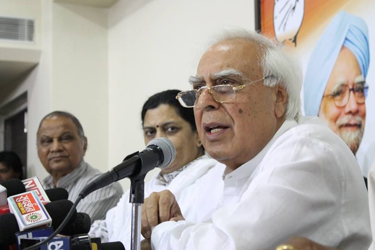 Rajasthan Political crisis Ashok Gehlot vs Sachin Pilot here is all you need to know