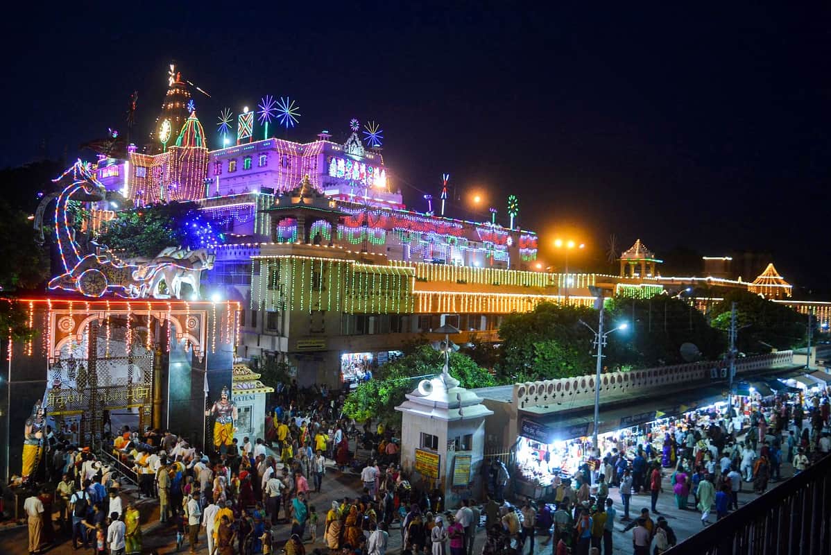 Mathura and Vrindavan Day Tour from Delhi weekend gateways near Delhi ncr