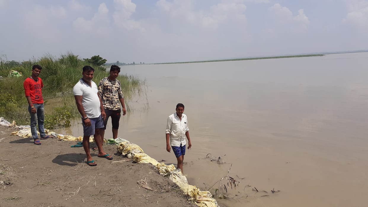 water decreasing in ganga continiously