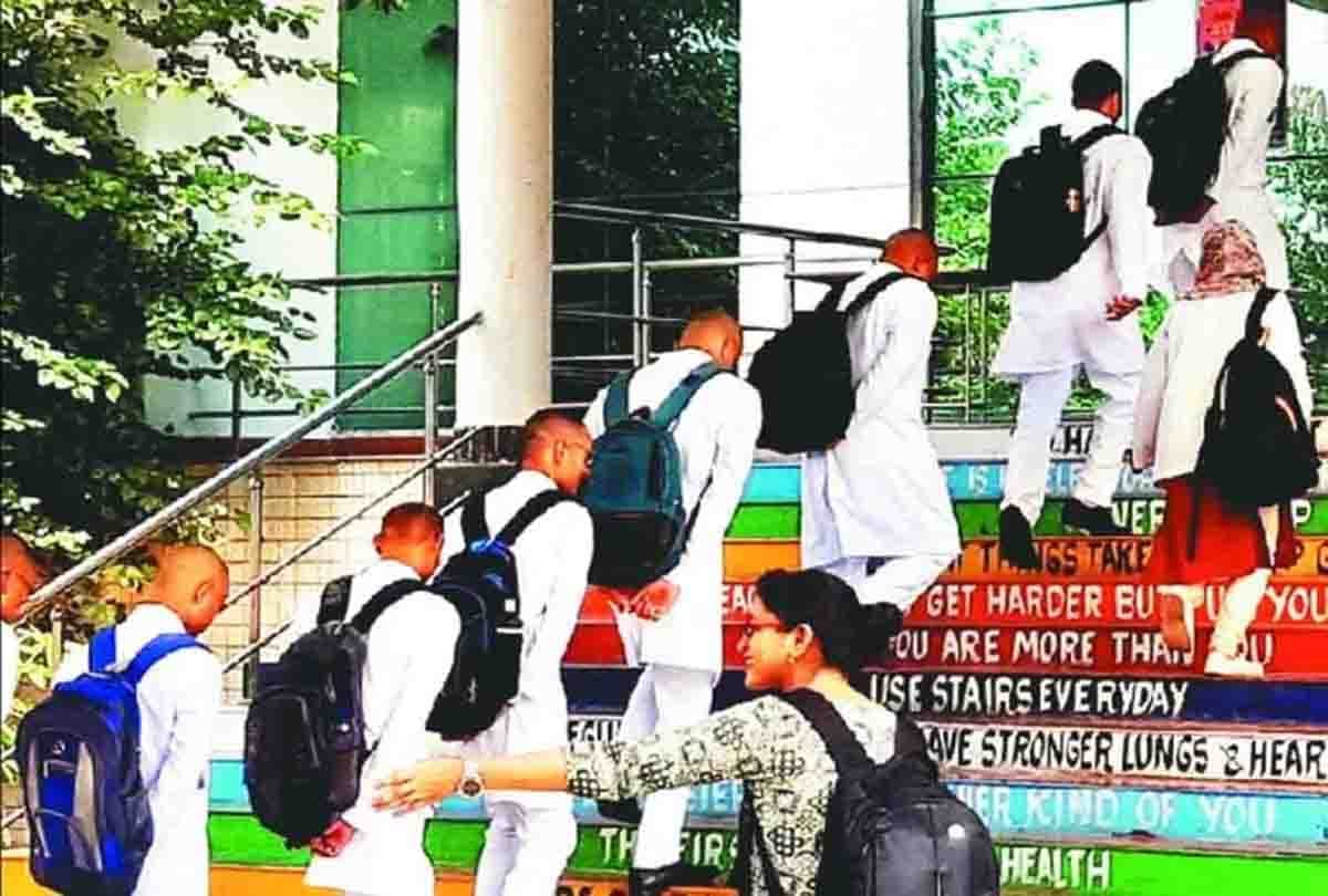 saifai medical college ragging case, statement taken by student and officers