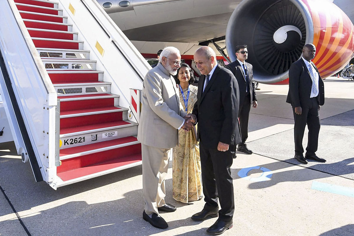 PM Narendra Modi uses Pakistan airspace for France Visit