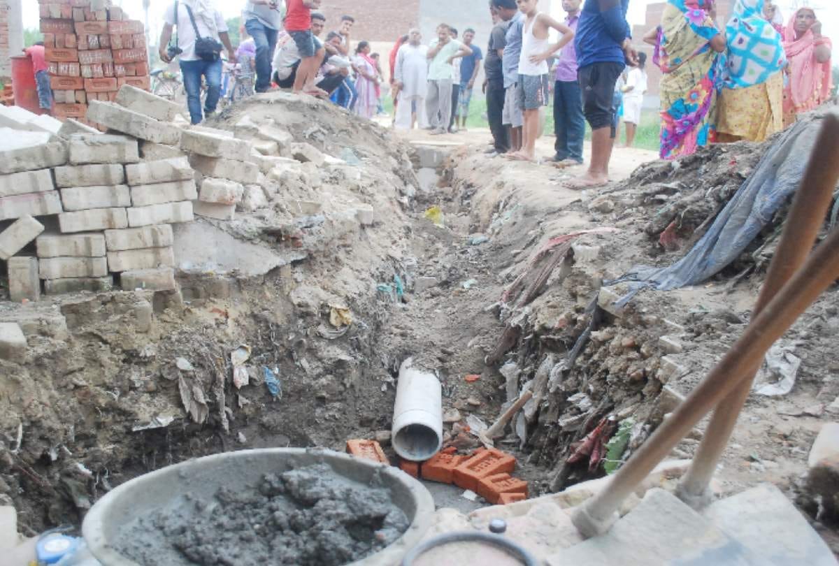 ghaziabad 5 sanitation workers death many more have died as exit way from sewer was closed