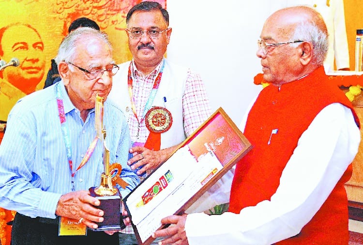haryana governor satyadev narayan arya honour to urdu writers