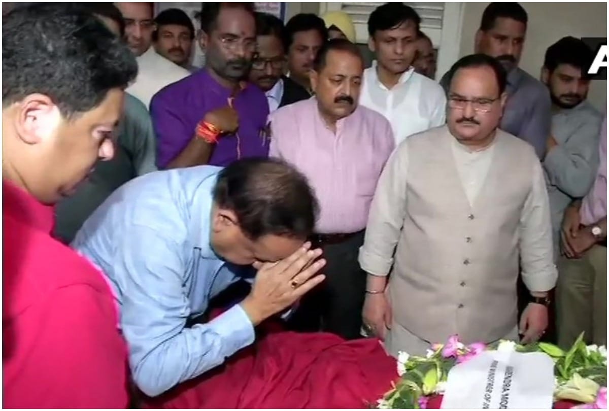 Political leaders pays tribute to former Union Finance Minister Arun Jaitley