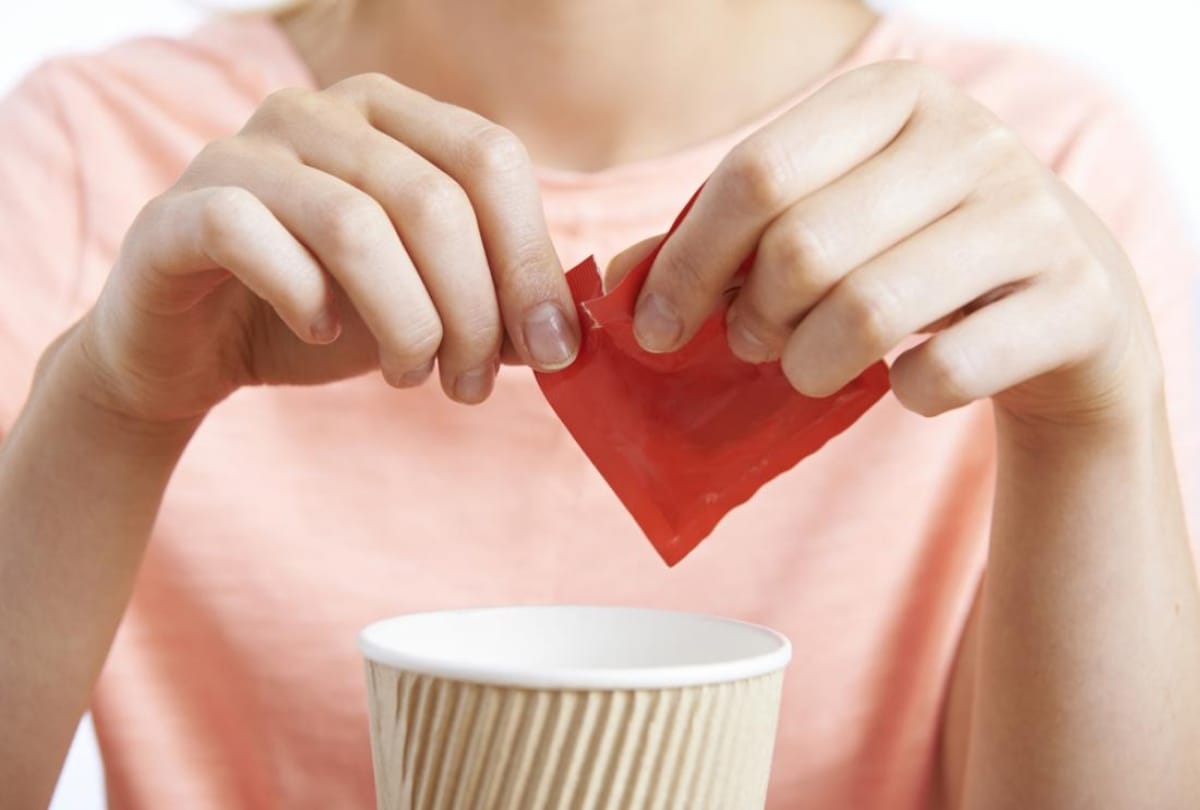 Dangerous effects of artificial sweeteners on your health