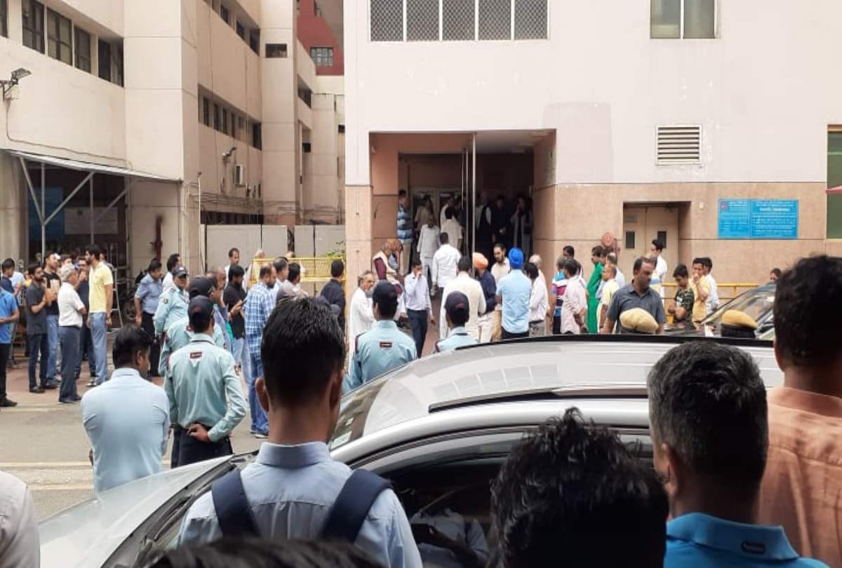Arun Jaitley News: First Photos from AIIMS after Demise of Arun Jaitley all updates in photos