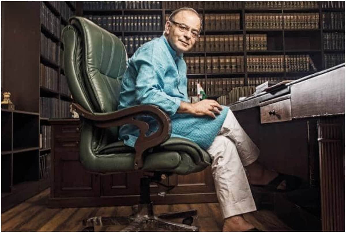 Virender Sehwag reveals how problem solver Arun Jaitley helped him realize his India dream