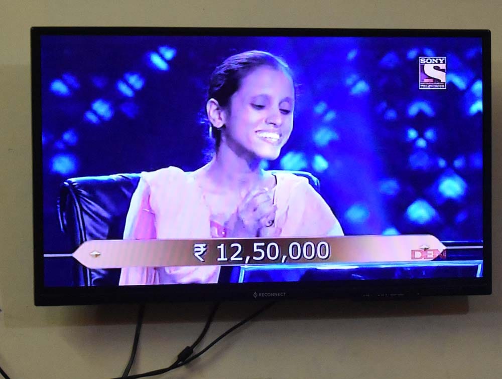 Unnao's daughter Nupur won 12.50 lakhs in KBC