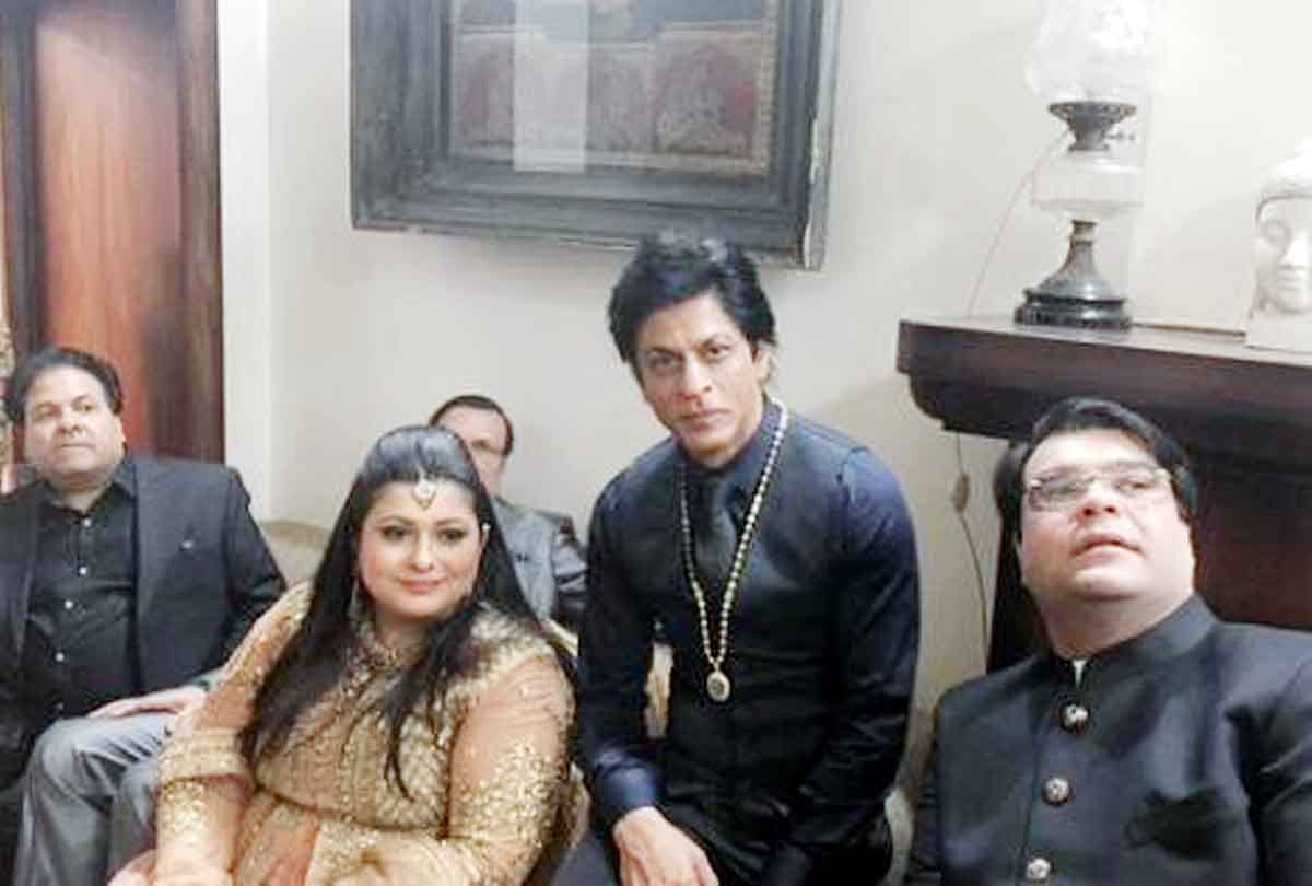arun jaitelys daughter wedding, shahrukh and mika attends sangeet ceremony