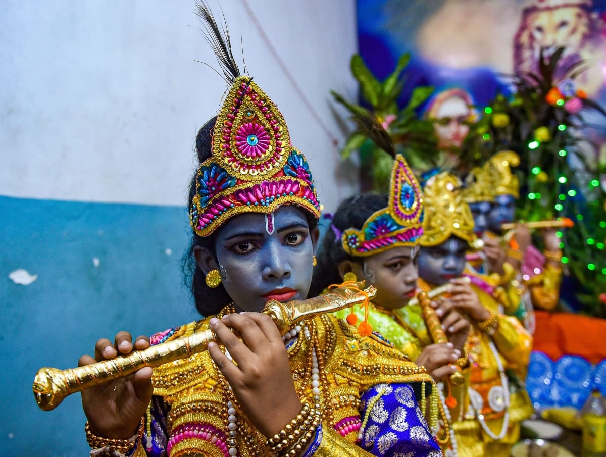 Krishna Janmashtami 2020: Know Janmashtami Date, Vrat Timing, Puja Vidhi, Shubh Muhurat All You Need to Know