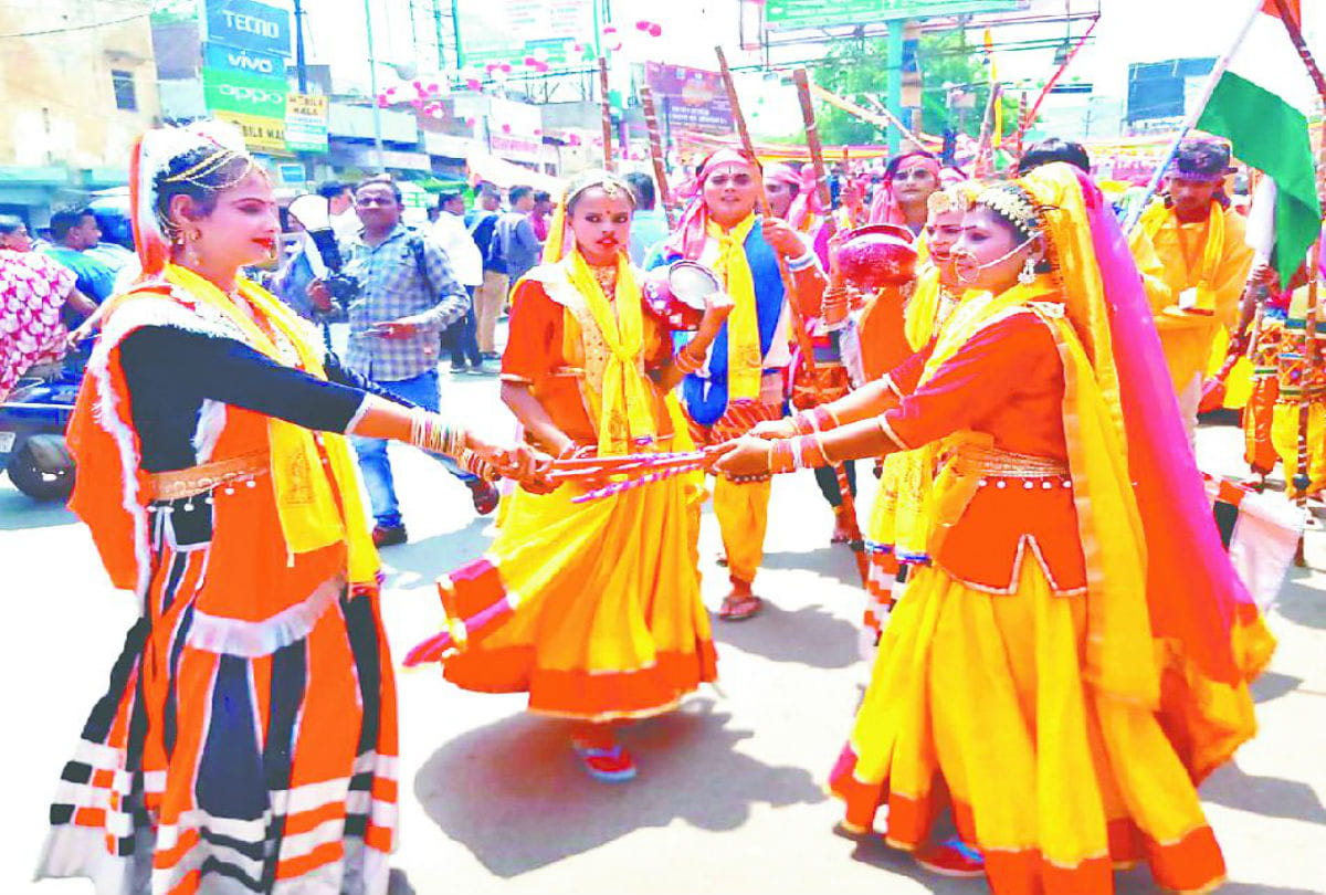 folk artists performed in mathura on krishna janmashtami 2019