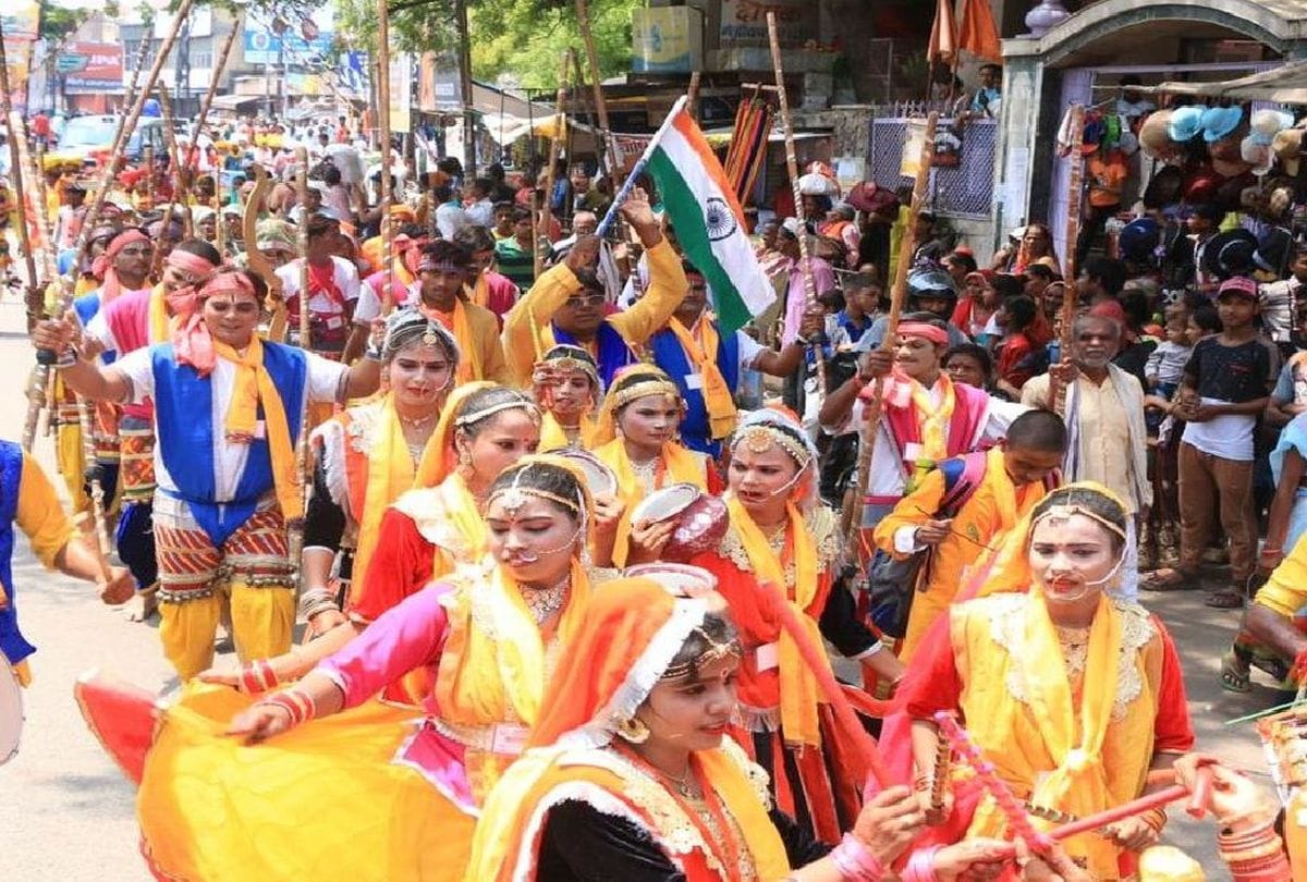 folk artists performed in mathura on krishna janmashtami 2019