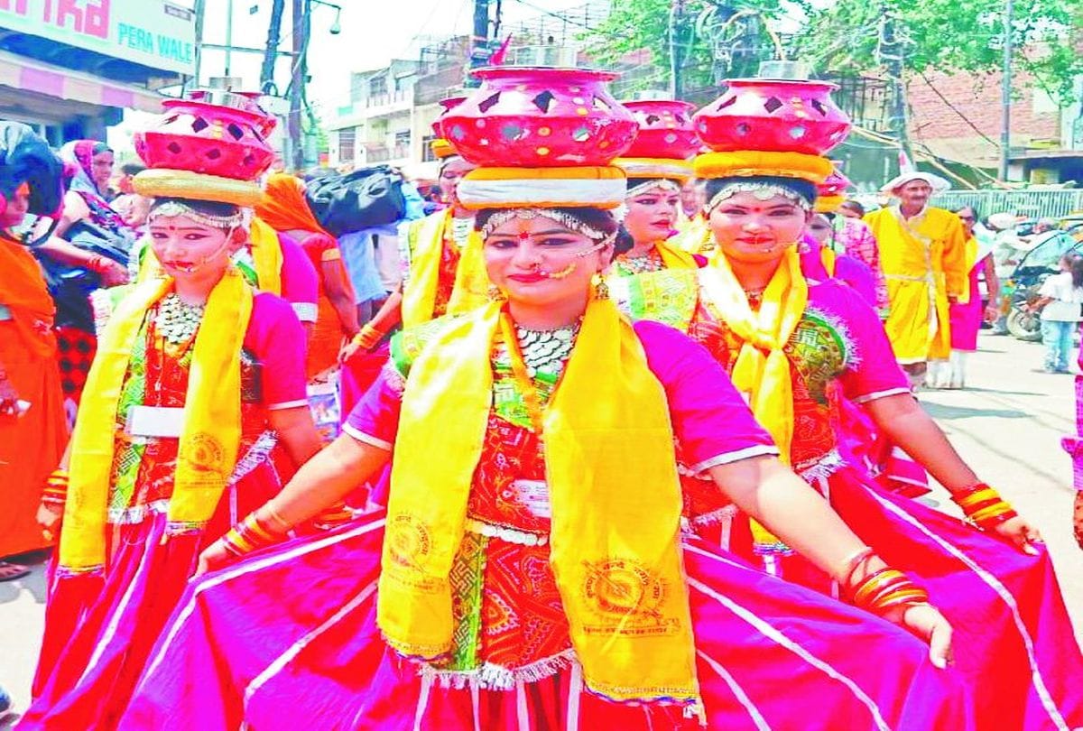 folk artists performed in mathura on krishna janmashtami 2019