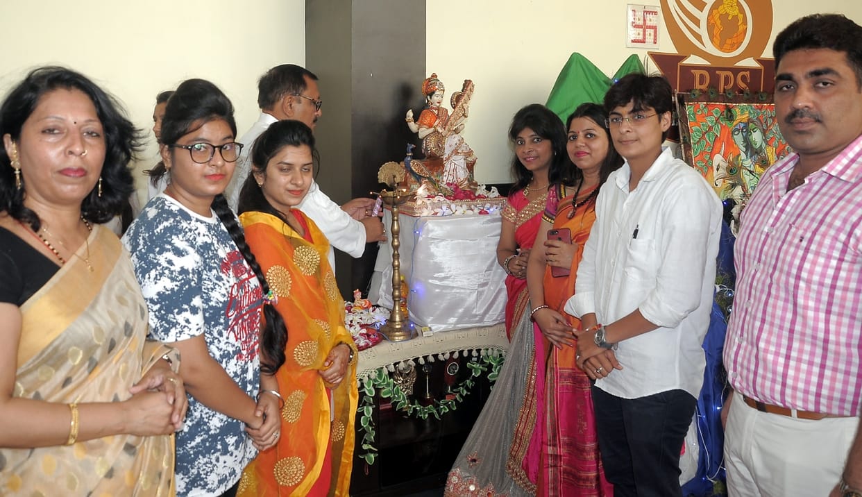 children acted wearing kanha dress