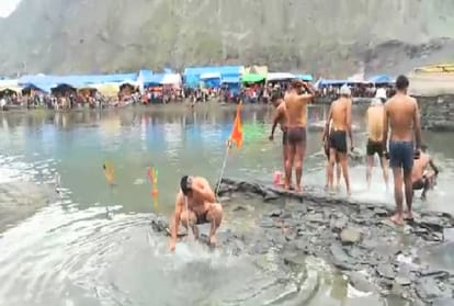 Manimahesh Yatra commences with small royal snan on janmashtami 2019