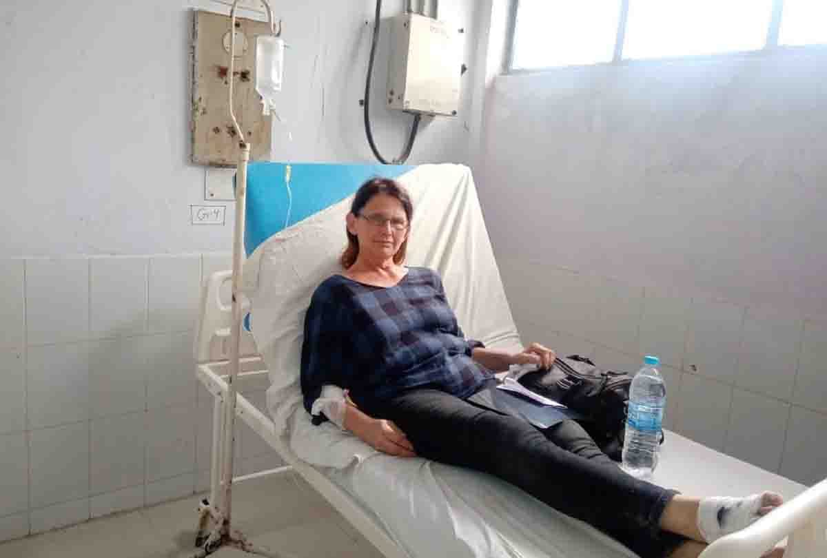 american woman injured in accident at kanpur highway