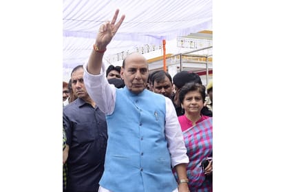 Defence Minister Rajnath Singh speaks on congress for opposing removal of 370.