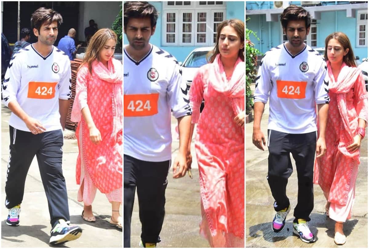 actor Kartik Aaryan girl fan goes down on her knees for propose him at outside his residence