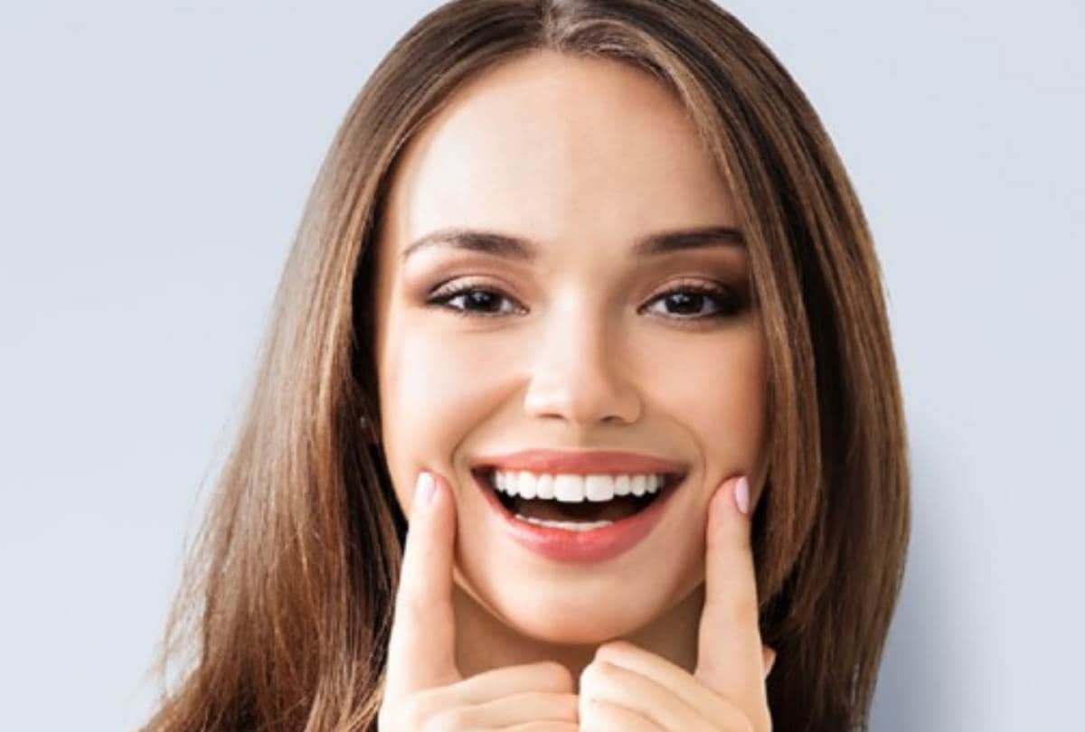 tips for cleaning teeth whiten naturally apple cider vinegar uses