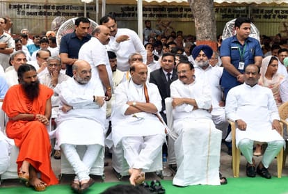 arun jaitley cremated with full state honours in delhi nigam bodh ghat