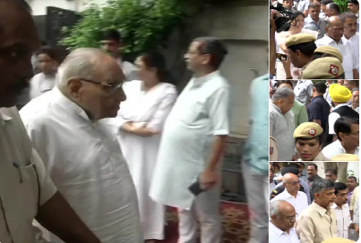 Arun jaitley first pictures of Last visit from inside BJP headquarters
