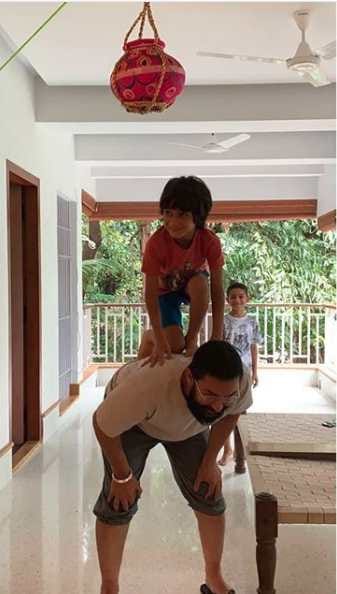 aamir khan shah rukh khan taimur and vivaan raj celebrate krishna janmashtami