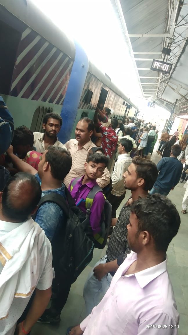 crowd in train after janmastami
