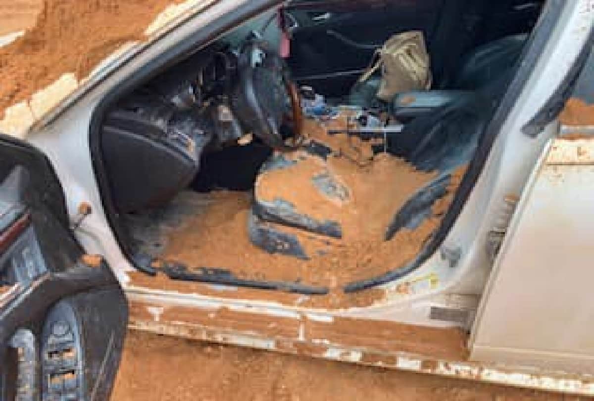 man arrested for dumping soil on car in florida