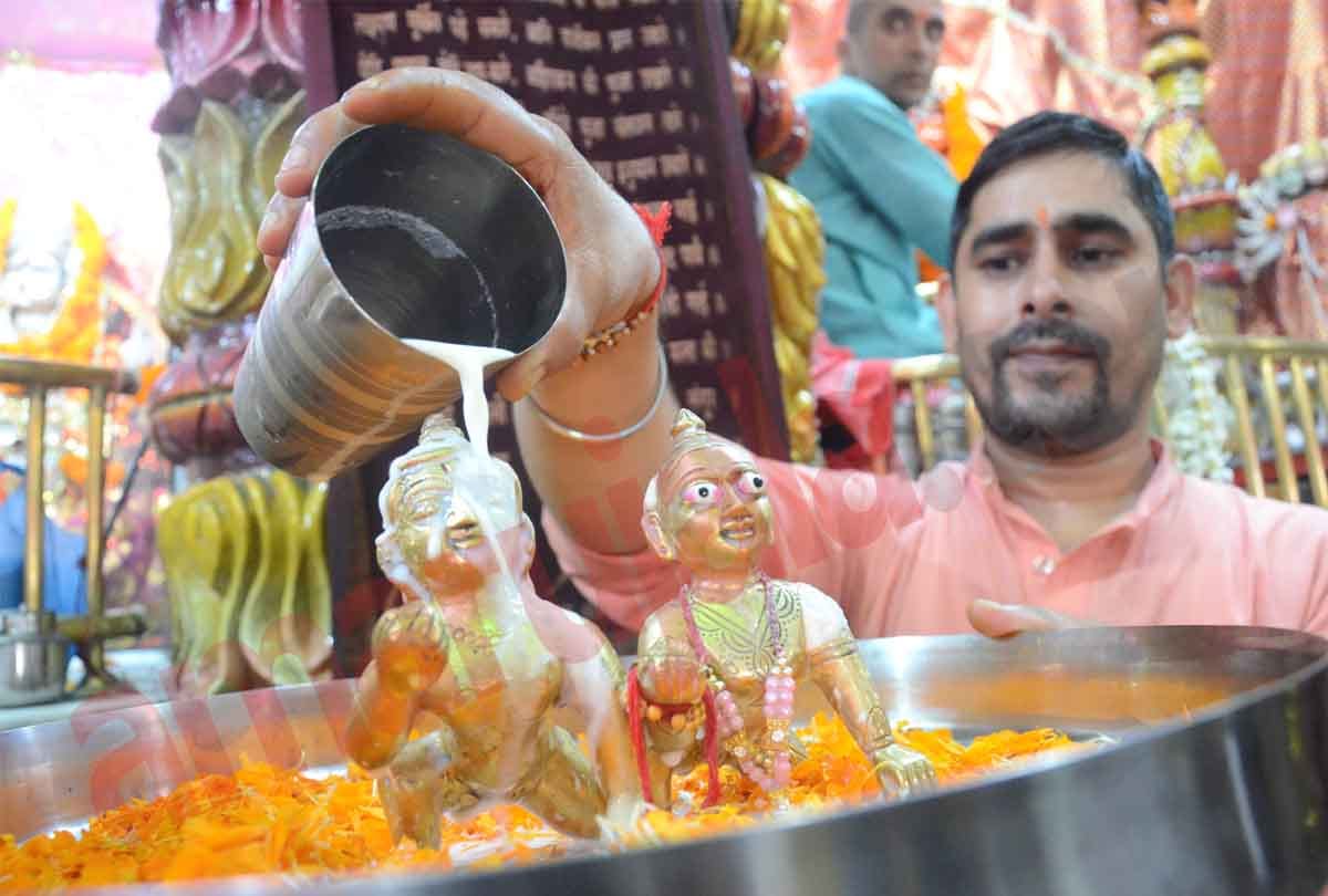 Krishna Janmashtami 2020: Know Janmashtami Date, Vrat Timing, Puja Vidhi, Shubh Muhurat All You Need to Know