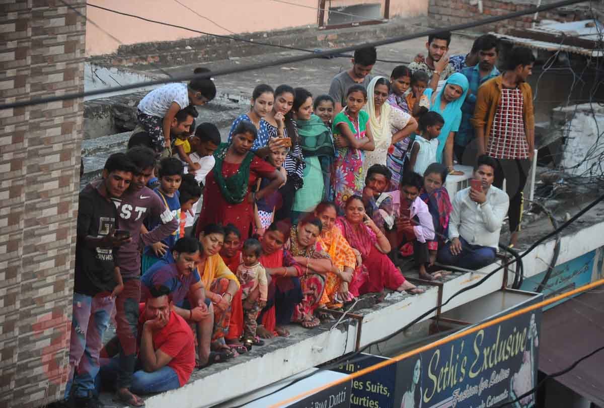 Kashmiri Pandits and Muslims celebrated Janmashtami in Budgam, Salim sang Krishna songs