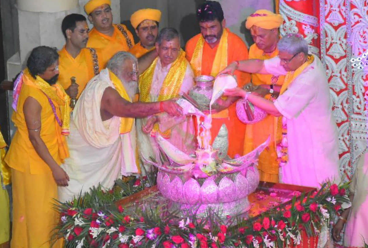 those 5 mistake in your daily life goddess laxmi not happy