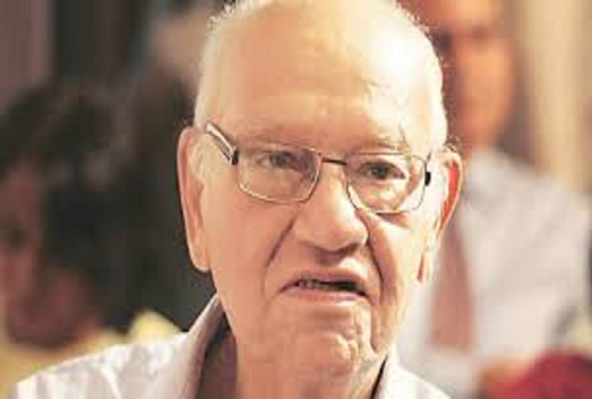 Julio Ribeiro raises questions on moral grounds regarding Article 370 decision